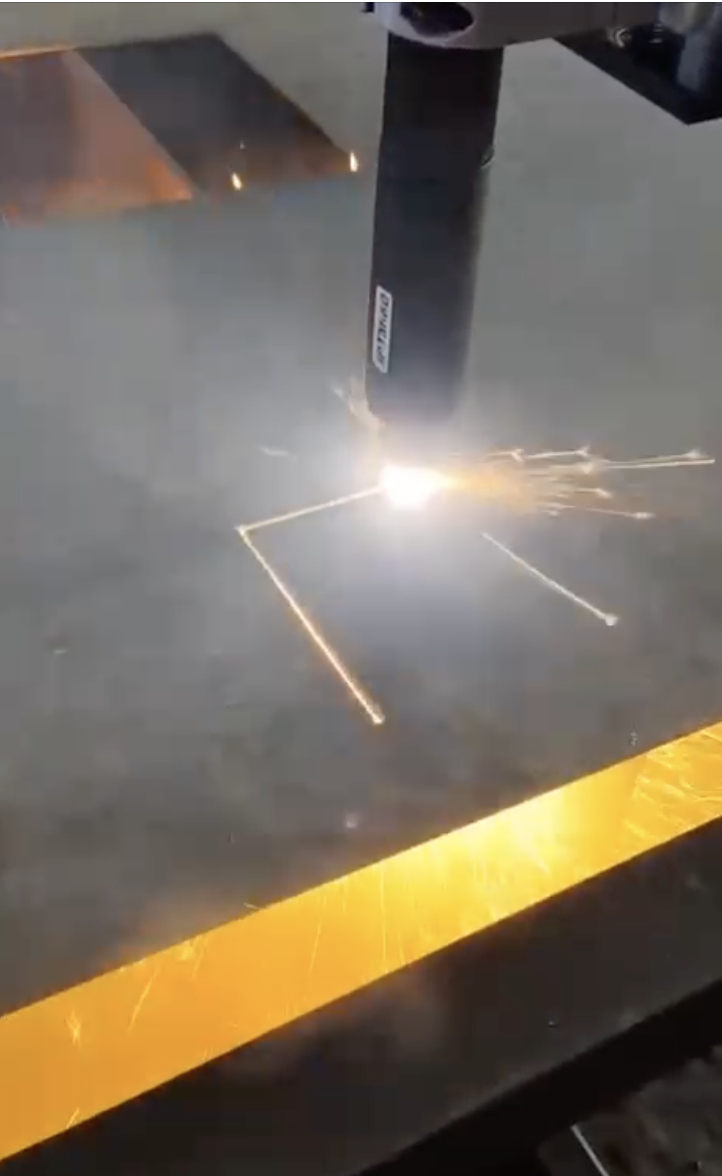 Innovación industrial: Redline Ingeniería impulsa la fabricación de maquinaria CNC para corte con plasma en Chile